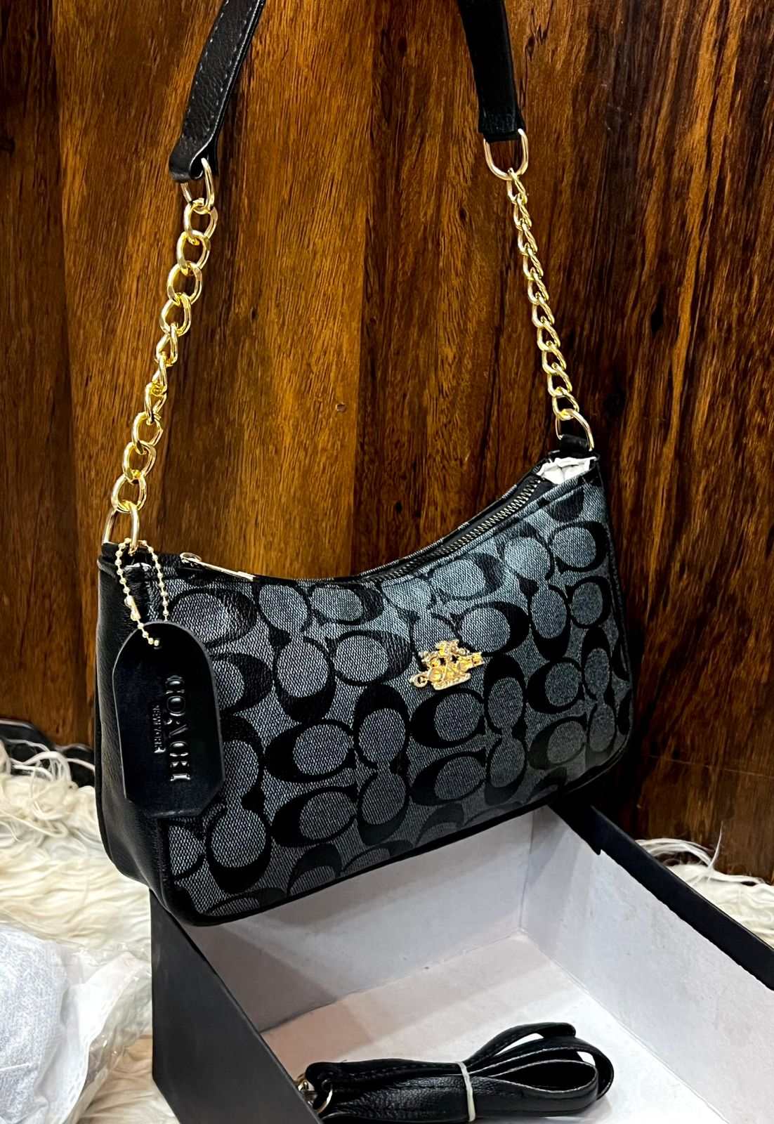 Coach Teri Shoulder Bag - Black Colour