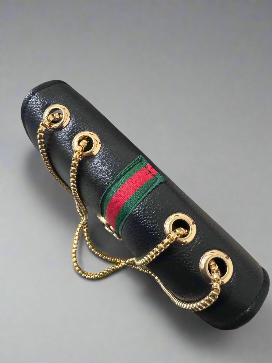 Gucci Iconic GG Supreme Crossbody bag - Branded Double Strap